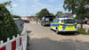 Aufregung auf dem Parkplatz der Bundespolizei in Magdeburg. Am Donnerstag, 7. August 2025, rückten mehrere Einsatzfahrzeuge an, darunter auch ein Fahrzeuge der Spurensicherung des Landeskriminalamtes. 