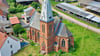  Die Kirche St. Nikolaus in Piskaborn aus der Vogelperspektive