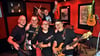 B.U.F.F’S CRÜE beim Proben: Jens Cherubim (Bass), Dennis Filke (Gitarre/Gesang), Sarah Rakowski (Gesang/Synthesizer), Steffen Grodotzki (Schlagzeug) und Frank Höhne (Gitarre/Gesang).
