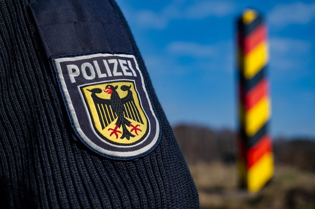 Fußballspiele, illegale Migration, kritische Infrastruktur auf See - die Bundespolizeidirektion Bad Bramstedt hat ein breites Aufgabenfeld. (Archiv)