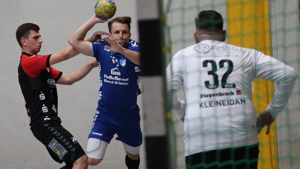 Auf die TSG Calbe um Paul Steffen (am Ball) wartet ein kleiner Umbruch, der eine neue Spielphilosophie mit sich bringt.