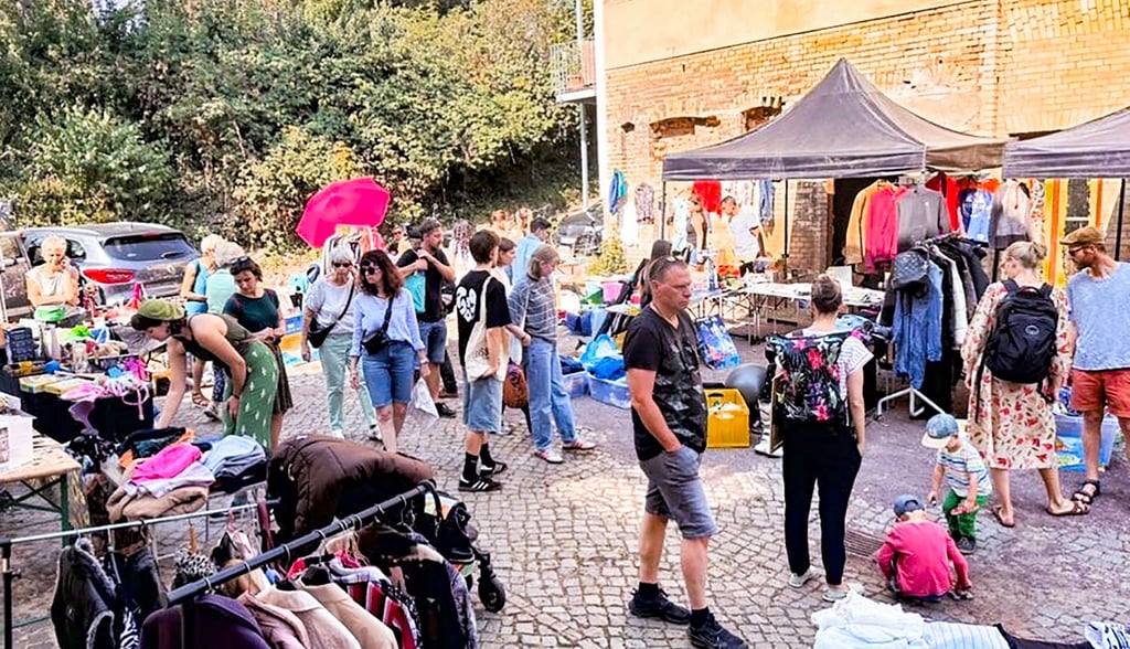 Hunderte Stände und Tausende Besucher machten  den Burgstraßen-Flohmarkt  in den letzten acht Jahren zu einem Kult-Event für Halle.