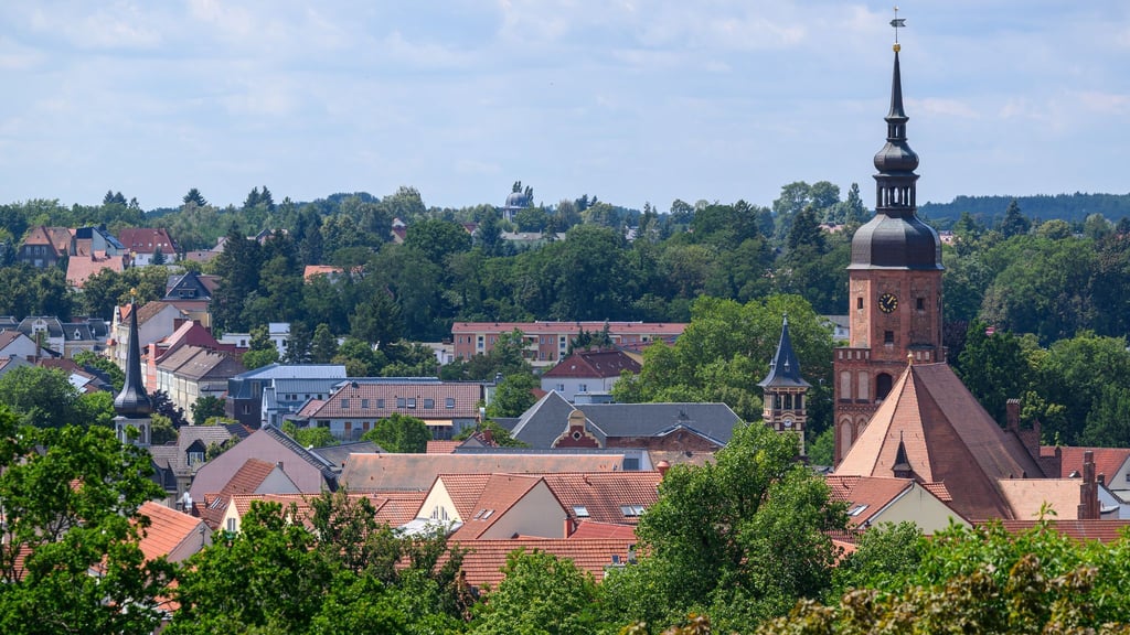 Um die 30.000 Menschen erwartet die Stadt Spremberg in der Lausitz zum Heimatfest vom Freitag bis Montag. (Archivbild)