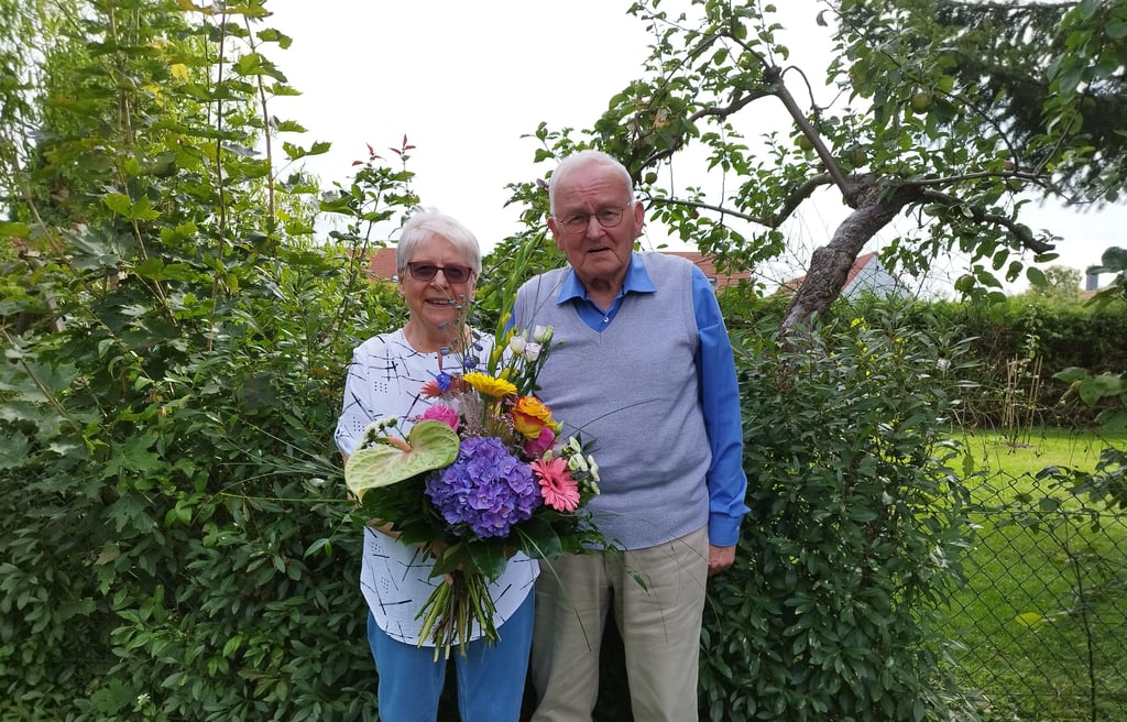 Die Eheleute Helga und Erhard Pohlan an ihrem 60. Hochzeitstag
