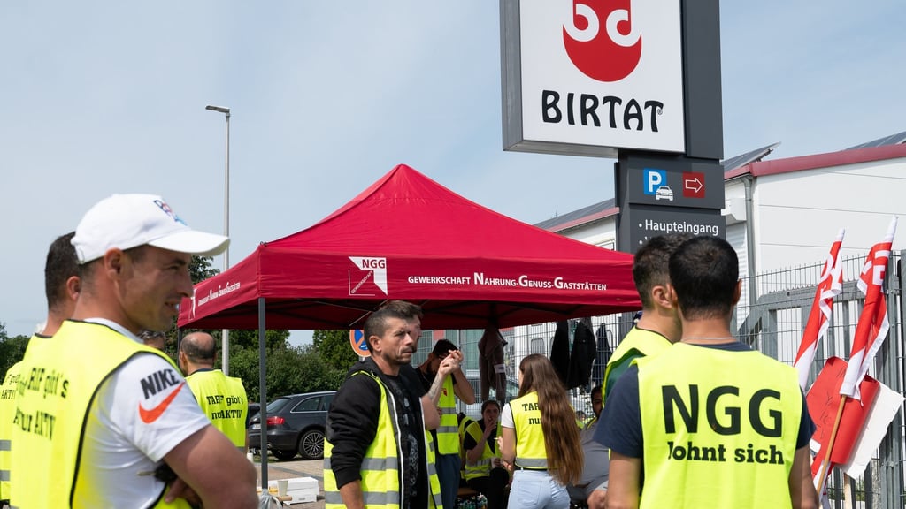 Beim Dönerspießhersteller Birtat gibt es einen Tarifabschluss. (Archivbild)