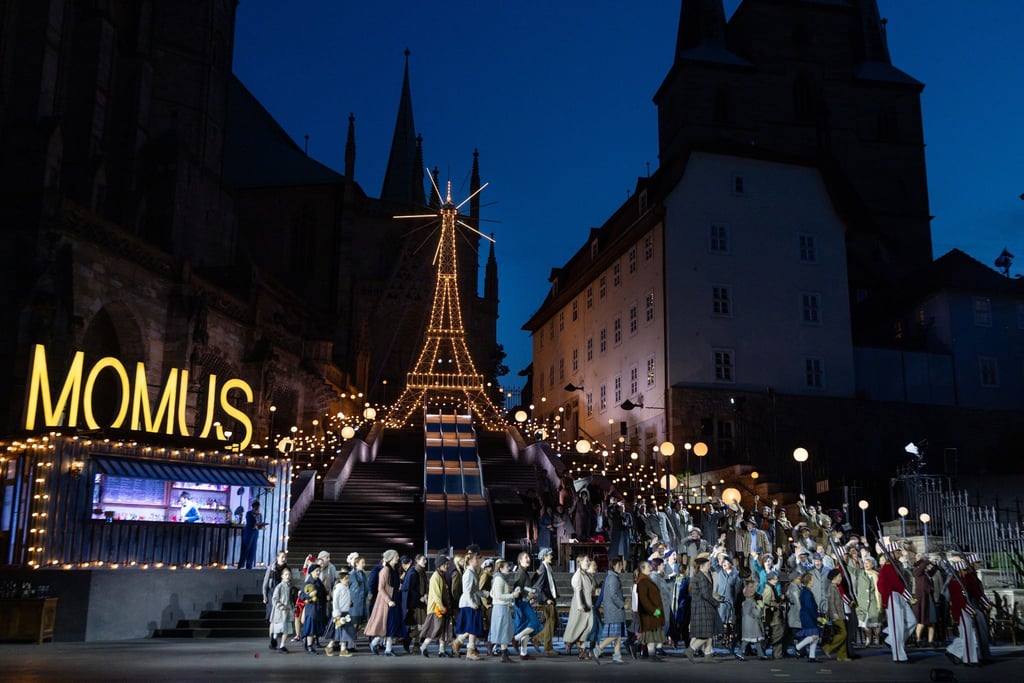 „La Bohème“ von Giacomo Puccini wird bei den diesjährigen Domstufen-Festspielen aufgeführt.