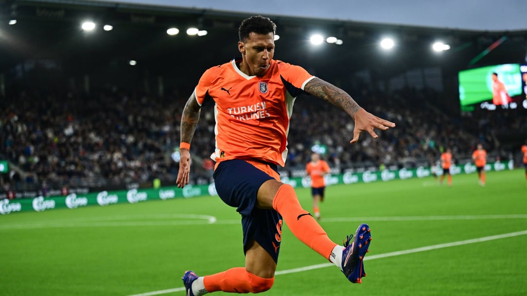 Davie Selke bejubelt sein erstes Tor in der Conference League