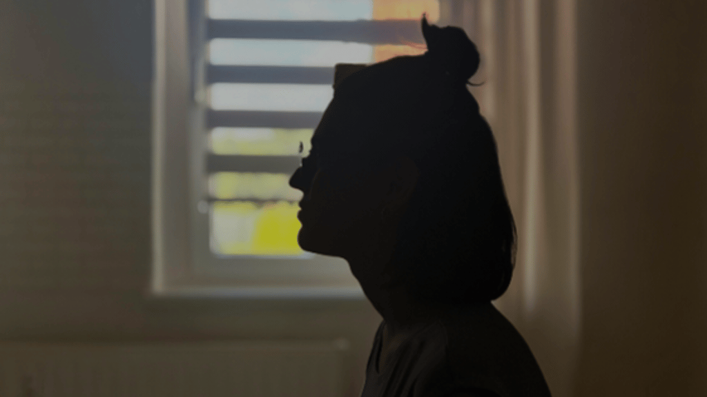 Amy Hanten sieht sich nicht gern auf Fotos. Sie hat Fibröse Dysplasie. Die Erkrankung schränkt das Leben der 21-Jährigen stark ein.