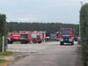 Die Feuerwehr vor Ort in Schmerz. Hier hatte es eine Detonation gegeben. 