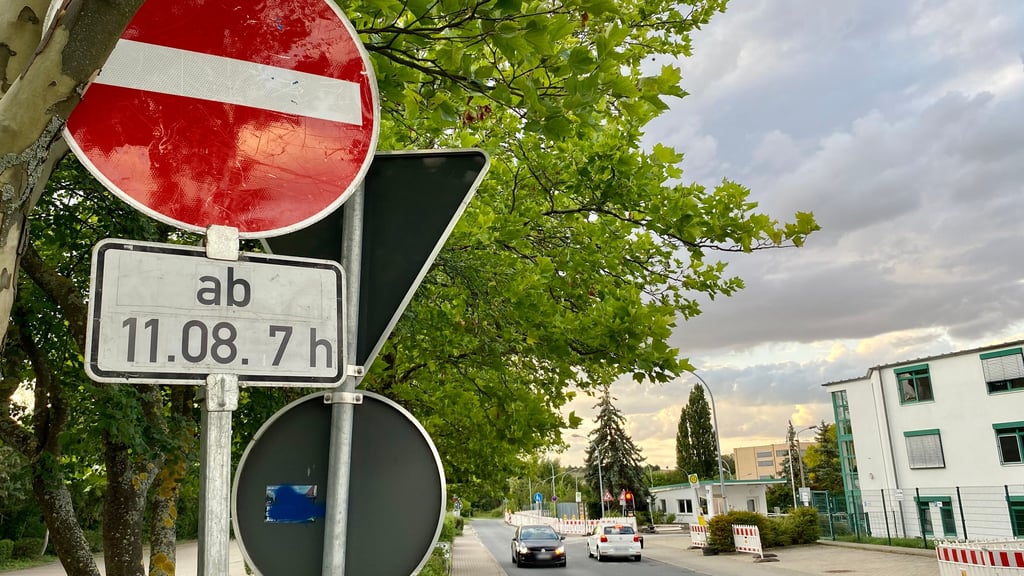 Bislang hat eine Ampel den Verkehr auf der Straße Im langen Schlage an einer Baustelle der Stadtwerke Wernigerode geregelt.