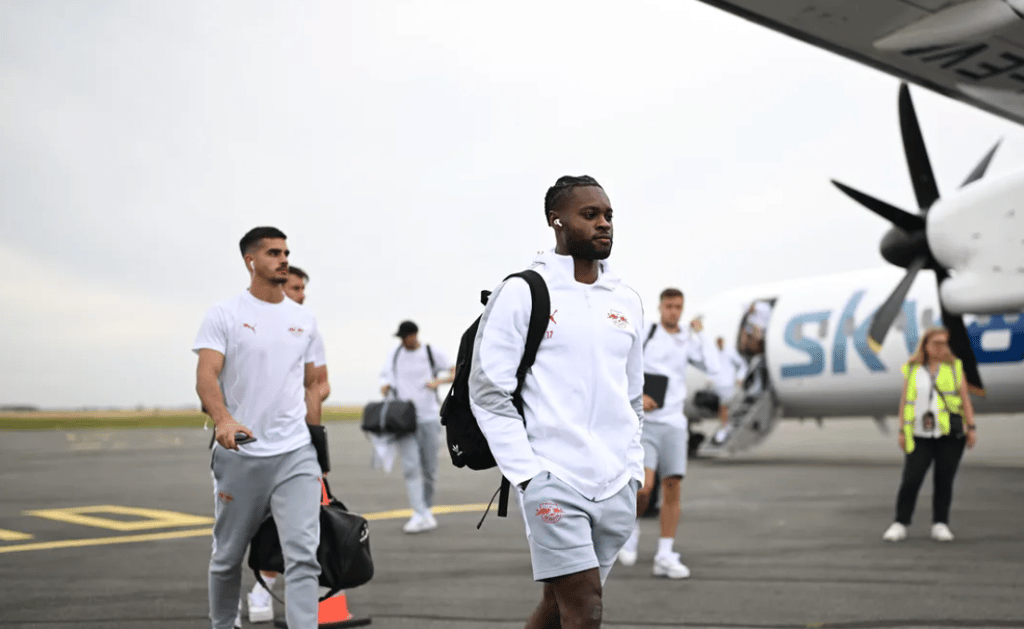 Das Team auf dem Weg zum Test in Lens.