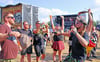 Für jede Erfrischung dankbar zeigten sich bei einem früheren Festival in Loburg diese Besucher.