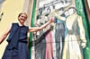 Neben der Strom-Bude an der Theodor-Arnold-Promenade und dem Trafo-Häuschen am Lindenplatz hat Künstlerin Annett Moschner jetzt der Strom-Villa am Schützenplatz ein markantes Aussehen verpasst. Auch der Hauptpreis der Schützengesellschaft ist abgebildet.