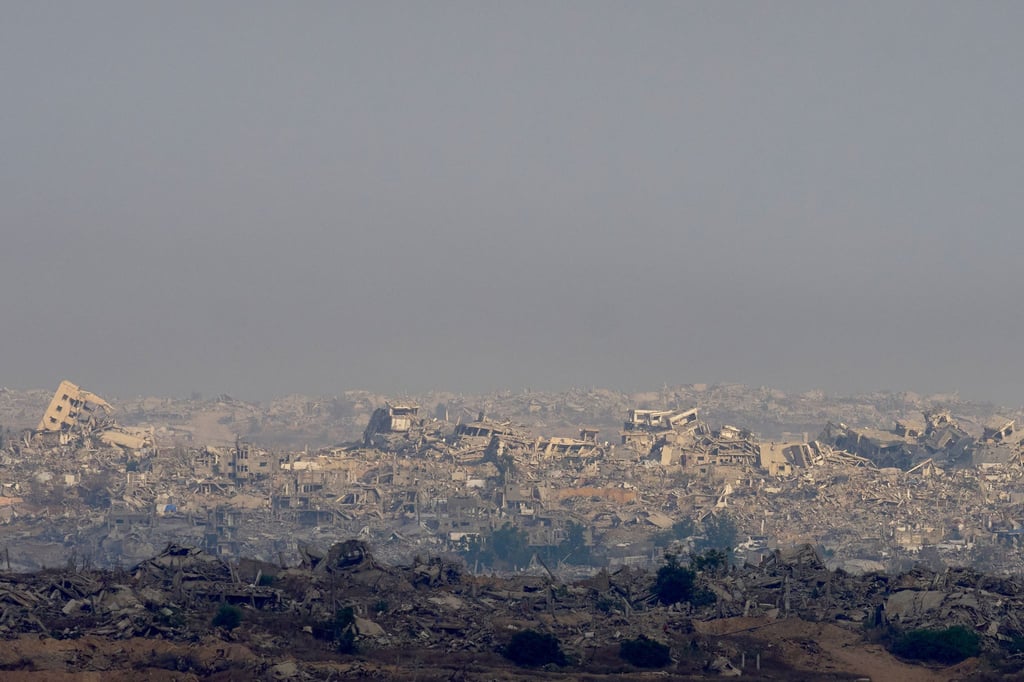 Zerstörung, Trümmer und Elend prägen rund 22 Monate nach Beginn des verheerenden Gaza-Kriegs das Bild in dem Küstenstreifen. (Archivbild)