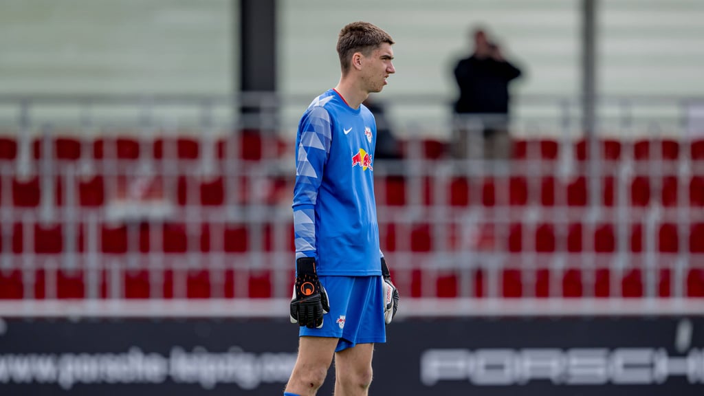 Tom Eisfeld spielte bis zur U17 bei RB Leipzig – hier steht er 2023 im Tor der U16.