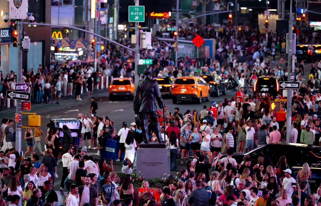 Im nächtlichen Treiben des Times Square wurden drei Menschen durch Schüsse verletzt. (Symbolbild)