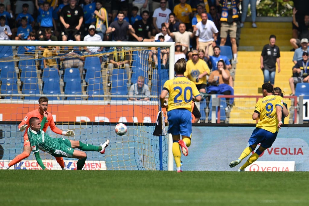Brachte Eintracht Braunschweig in Führung: Erencan Yardimci (r)