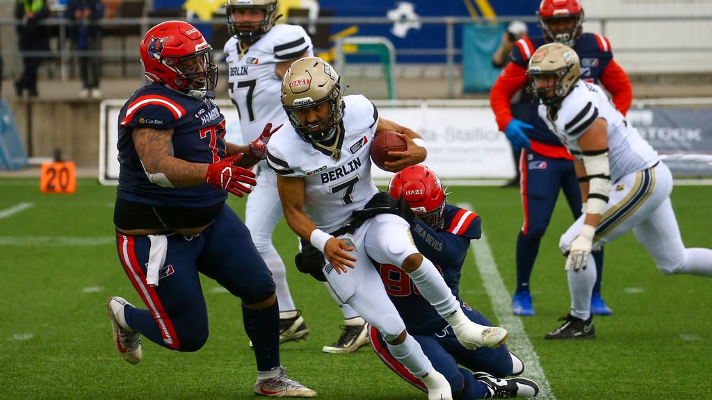 Die Berlin Thunder um Jakeb Sullivan (Nr. 7) verloren in Ungarn.