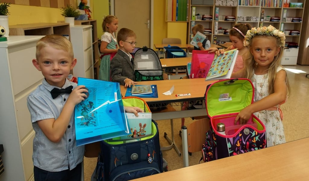 Käthe und Jannes kommen in Holdenstedt zur Schule.