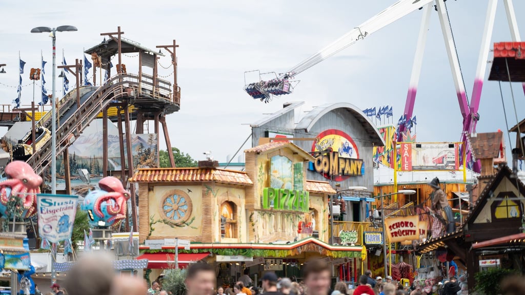 Am letzten Tag der Cranger Kirmes gab es einen Unfall, bei dem eine junge Frau verletzt wurde. (Archivbild)