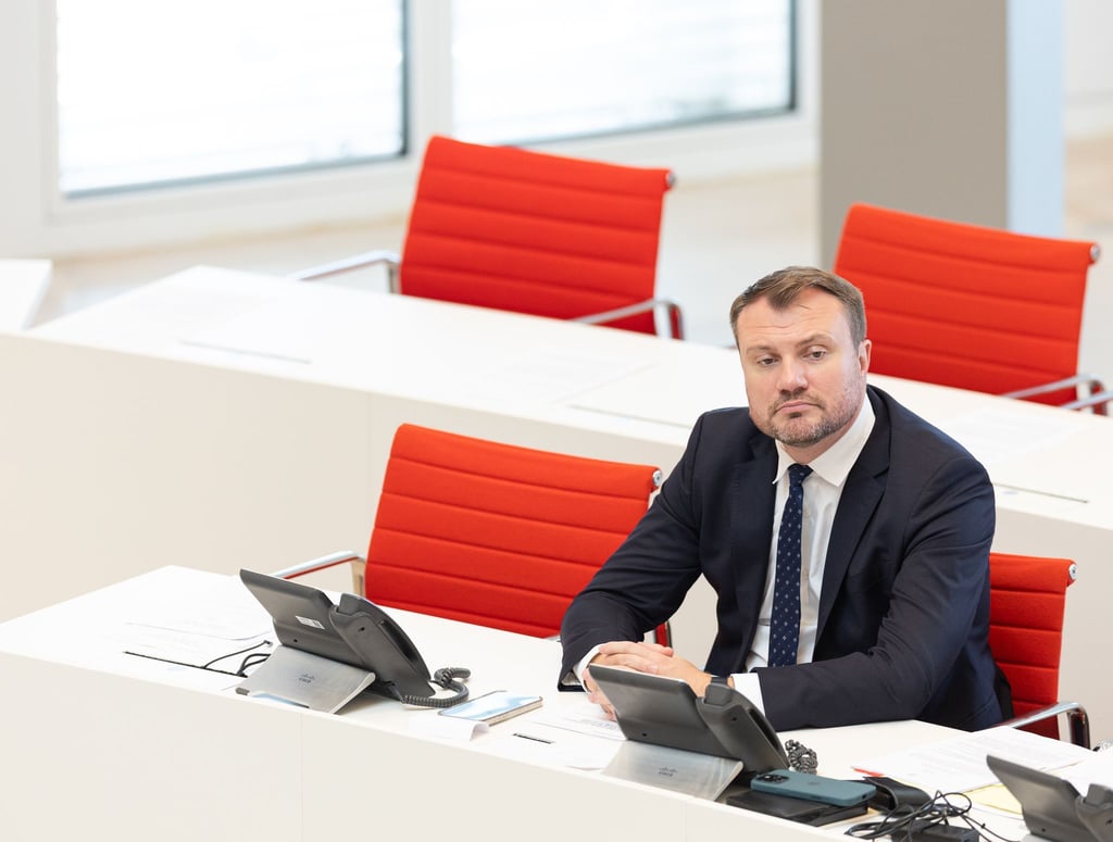 Für Wirtschaftsminister Keller ist ein Konsolidieren in der Autobranche auf Kosten Ostdeutschlands „inakzeptabel“ (Archivbild)