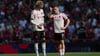 Müssen noch auf ihren ersten Titel mit Liverpool warten: Hugo Ekitiké (l.) und Florian Wirtz