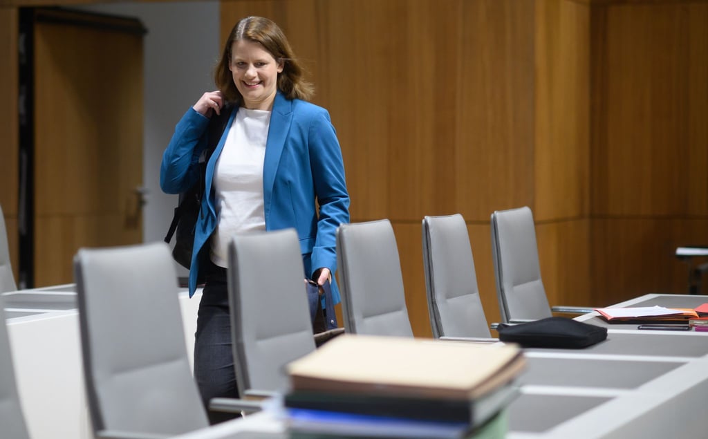 Julia Willie Hamburg sieht ihre Doppelrolle als Ministerin und VW-Aufsichtsrätin als klaren Gewinn. (Archivbild)