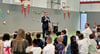 Bildungsminister Jan Riedel (CDU) war bei der Einschulung in der Grundschule „Am Heiderand“ zu Besuch.