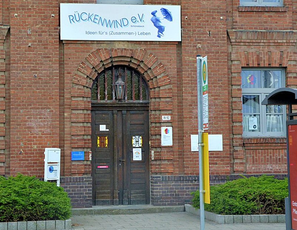 In der Bahnhofstraße in Schönebeck bei Rückenwind soll bald ein Sozial Café eröffnen – ein Ort, an dem Menschen zusammenkommen sollen.