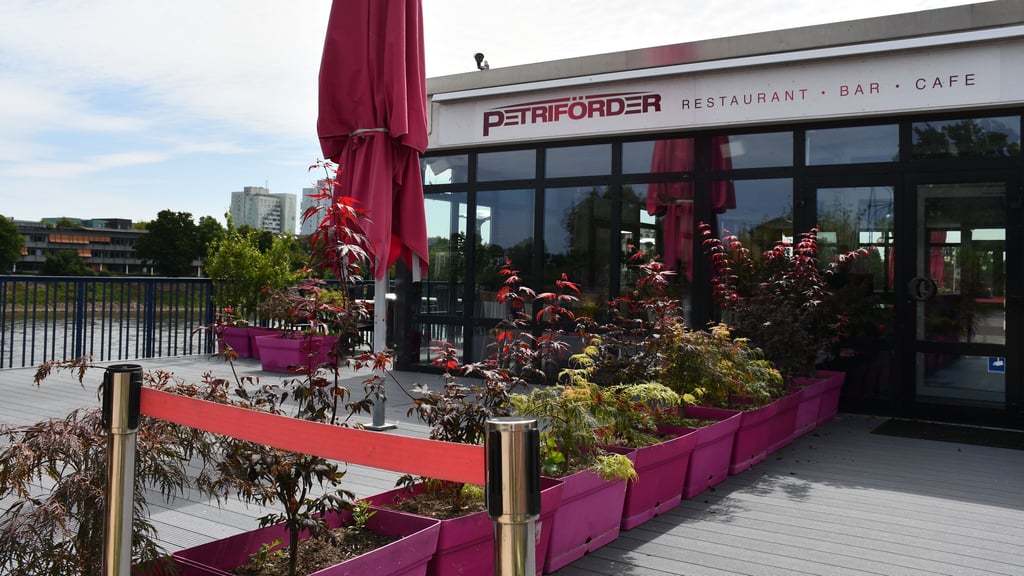 Das Restaurant Petriförder an der Magdeburger Elbe ist seit längerem geschlossen.