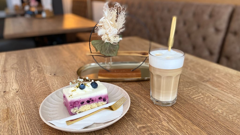 Wenn Einheimische und Urlauber in Wernigerode Lust auf Kaffee und Kuchen bekommen, haben sie die Qual der Wahl: Besonders in der Innenstadt reiht sich ein Café an das andere. Aber welches kommt bei den Gästen am besten an?