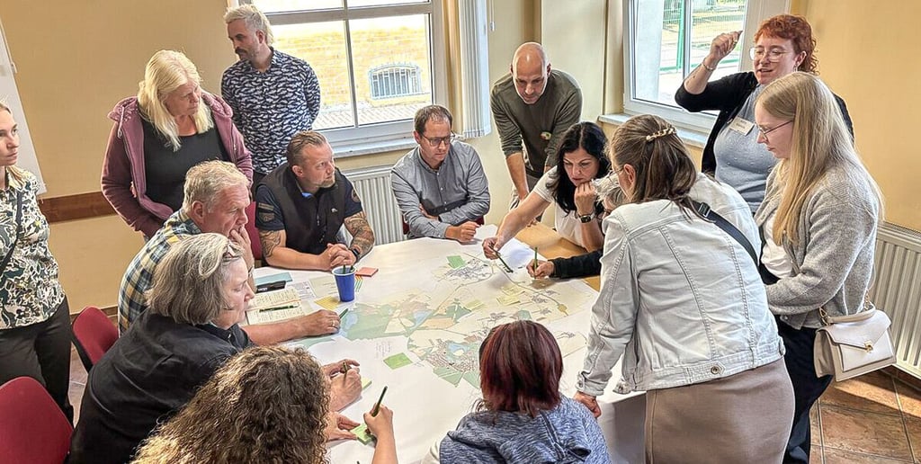 Die Teilnehmerinnen und Teilnehmer diskutierten unter anderem über Stadtbild, Wirtschaft, Mobilität, Kultur und soziale Themen.