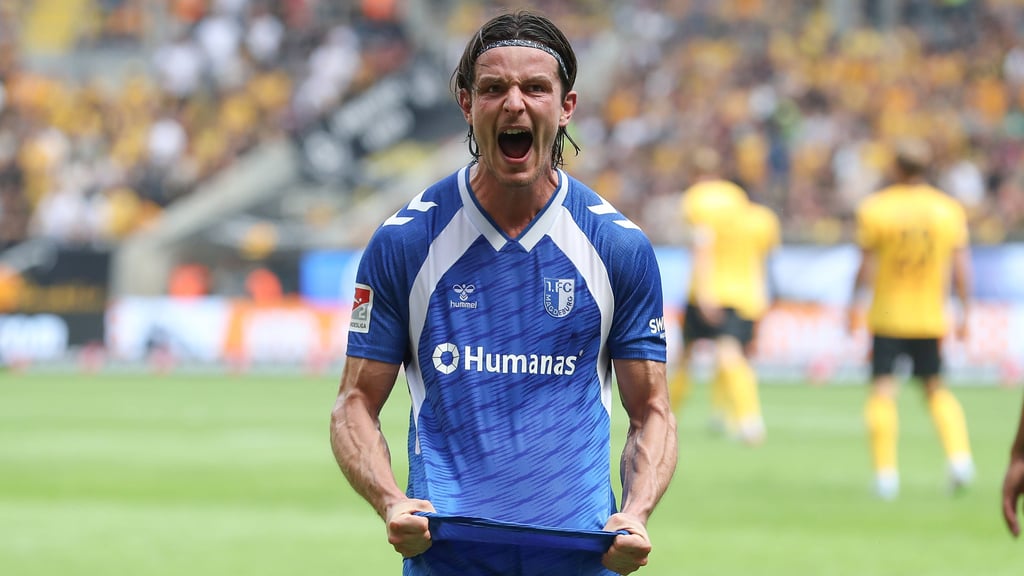 Jean Hugonet jubelt: Der Franzose traf für den 1. FC Magdeburg beim Derby gegen Dynamo Dresden.
