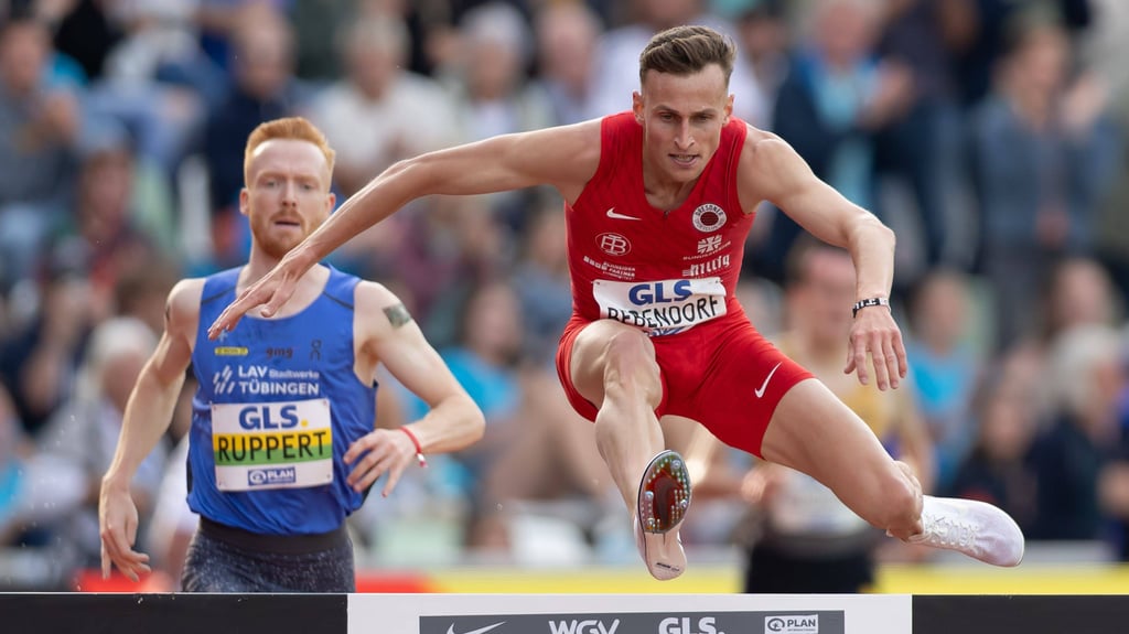 Karl Bebendorf (hier bei der Deutschen Leichtathletik-Meisterschaft in Dresden im roten Trikot) hat seine Mutter verloren.