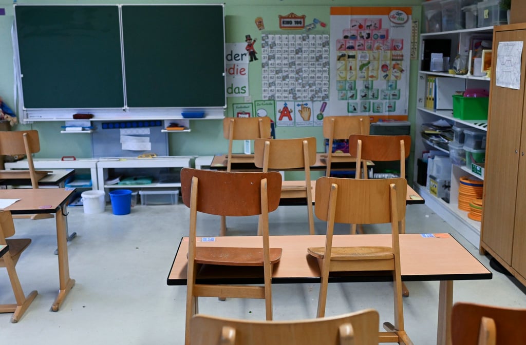 Die Gewerkschaft GEW befürchtet, dass in Bremen viel Unterricht ausfallen wird. (Archivfoto)
