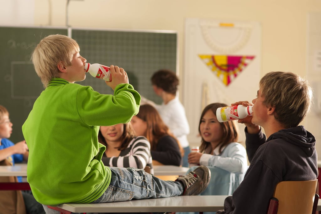 In Sachsen-Anhalt hat die Schule begonnen und in den Klassenzimmern ist es warm. Sört das Trinken dann im Unterricht?