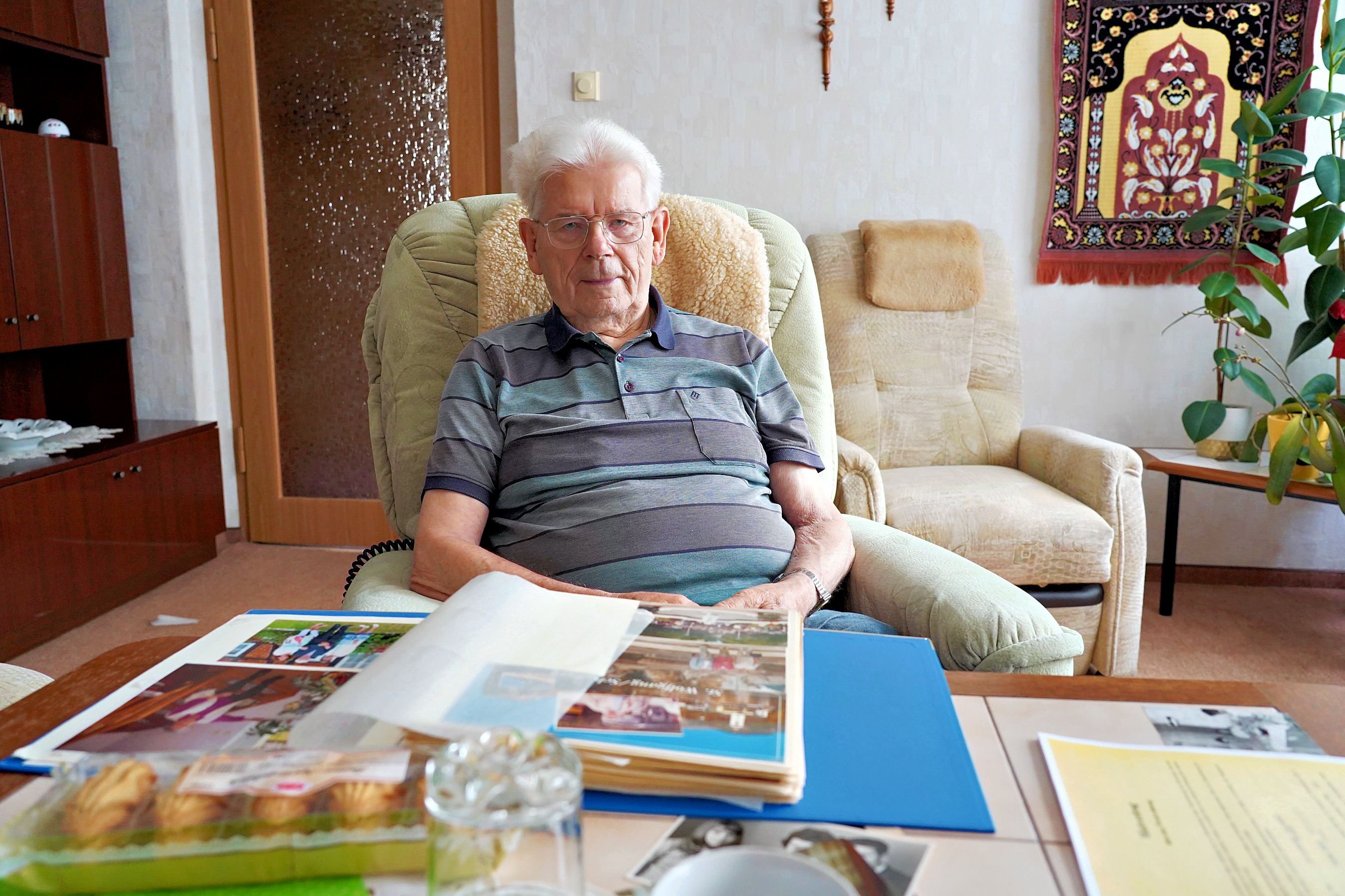 Seit 66 Jahren in ein und derselben Wohnung: „Lottogewinn“ und Paradies für 36 DDR-Mark: Was Karsdorfer Ex-Zementwerker bis heute in seinem Wohnblock hält