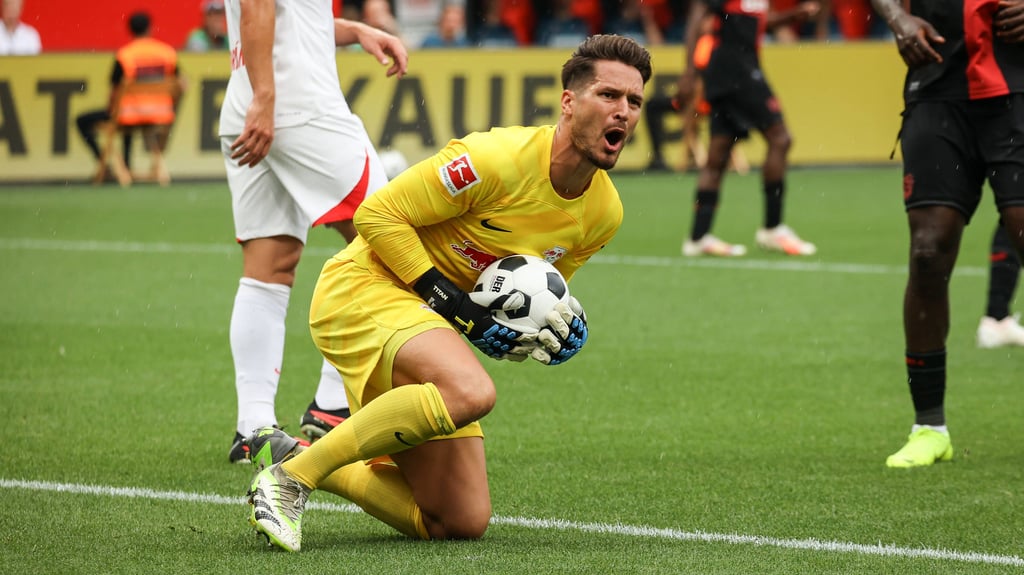 Macht Platz im Kader: Janis Blaswich wechselt nach Leverkusen.