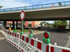 Kein Durchkommen mehr unter der Ringbrücke, die über die Hellestraße  und die Halberstädter Straße in Magdeburg führt.