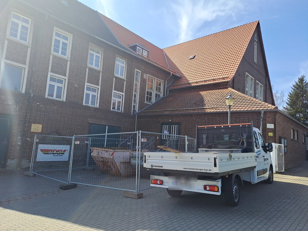 Die Turnhalle Hasselfelde bleibt wegen Bauarbeiten noch gesperrt.