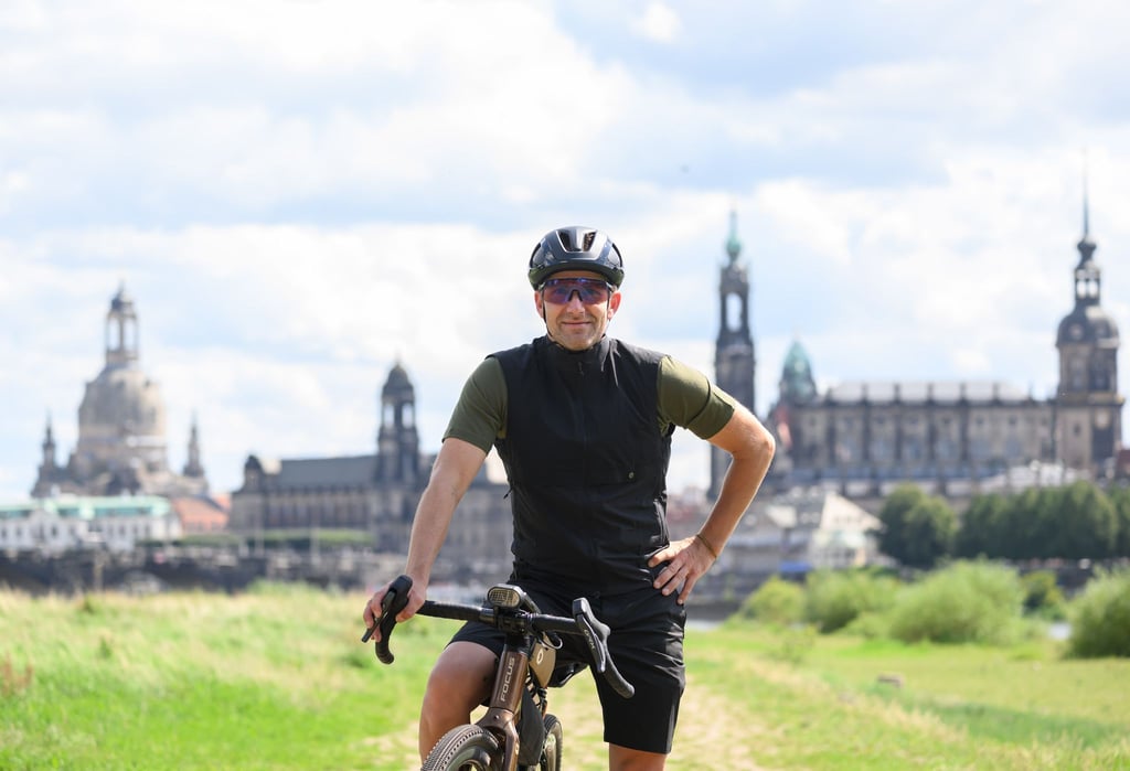 Der frühere Radprofi Markus Weinberg ist zu seiner Radtour durch 14 Länder Europas aufgebrochen.
