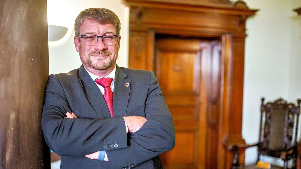 „Wir leiden hier derzeit keine Not“: Oberbürgermeister Bert Knoblauch (CDU) ist mit der Finanzsituation der Stadt zufrieden.