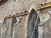 Im Zuge der Sanierungsarbeiten an den Pfeilern am Ost- und Südflügel des Kreuzhofes im Kloster Michaelstein mussten die Fassaden abgestützt werden.