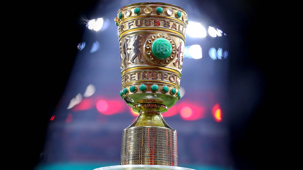 Der Hallesche FC hofft auf eine Überraschung im DFB-Pokal.