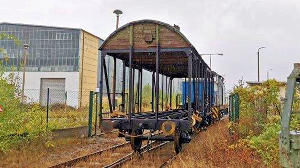 Die LTH Waggonwerkstatt GmbH hat am Lichtlöcherberg in Hettstedt einen Standort und saniert und wartet dort Bahnwaggons.