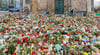Unzählige Kerzen, Blumen und Plüschtiere künden von Trauer um und Mitgefühl für die Opfer des Ascnhlags auf den Magdeburger Weihnachtsmarkt. Die Anteilnahme  ist sehr groß, doch die Betroffenen müssen im Alltag mit dem Erlebten umgehen. Sie erhalten dafür Unterstützung.