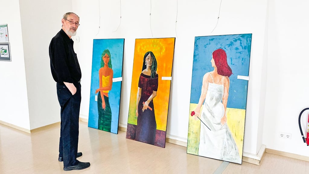 Jochen P. Heite veranstaltet seine letzte Vernissage in der Kulturfabrik. Zu sehen sind eigene Bilder und die seiner Schüler.