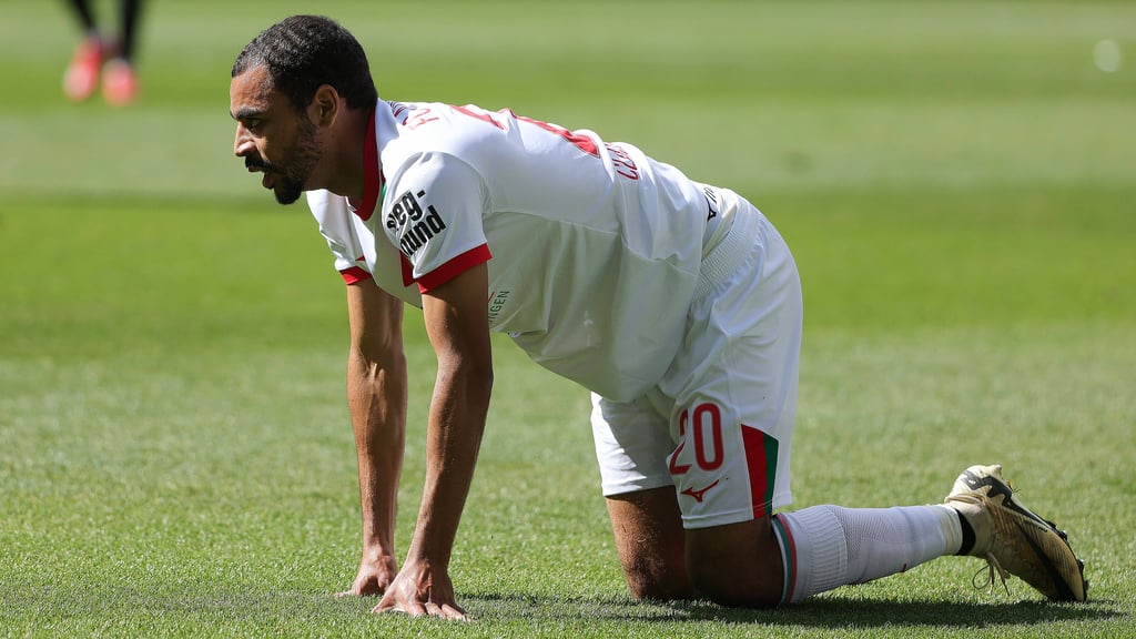 Fehlt Spielmacher Alexis-Claude Maurice dem FC Augsburg in Halle?
