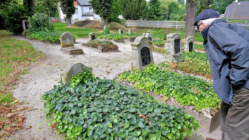 Friedhof in Ausleben: Beigesetzt wird dort niemand mehr, er wird dennoch gepflegt.