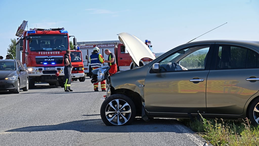 Bei einem Unfall zwischen Hoym und Ballenstedt waren mehrere Ortsfeuerwehren der Stadt Seeland im Einsatz.